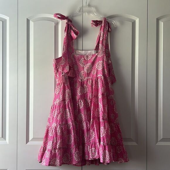 Mille Kiara Pink Daisy Tiered Floral Mini Dress Size Medium NWOT - Picture 5 of 6